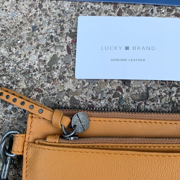 Lucky Brand Orange Wristlet Clutch - Picture 2 of 5